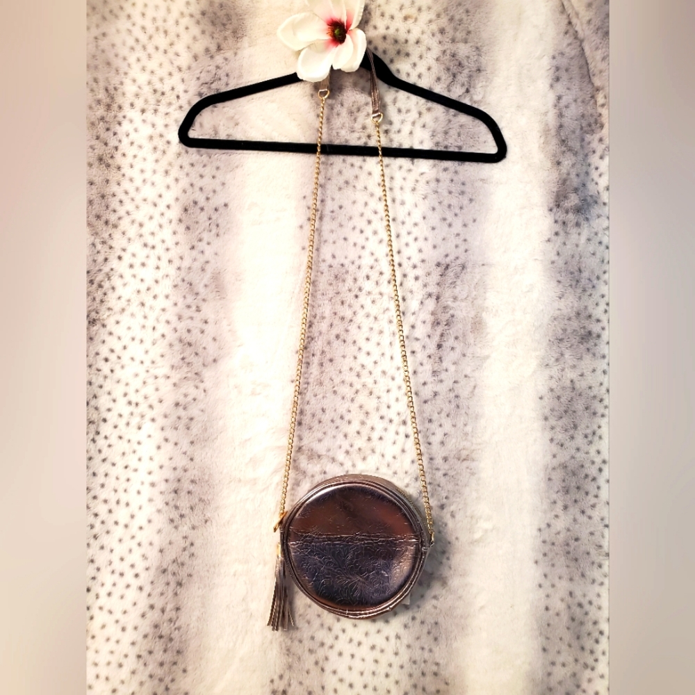 NEW WITH TAGS Faux Leather Round Purse with Zip Closure.  Gold trim and Tassel.